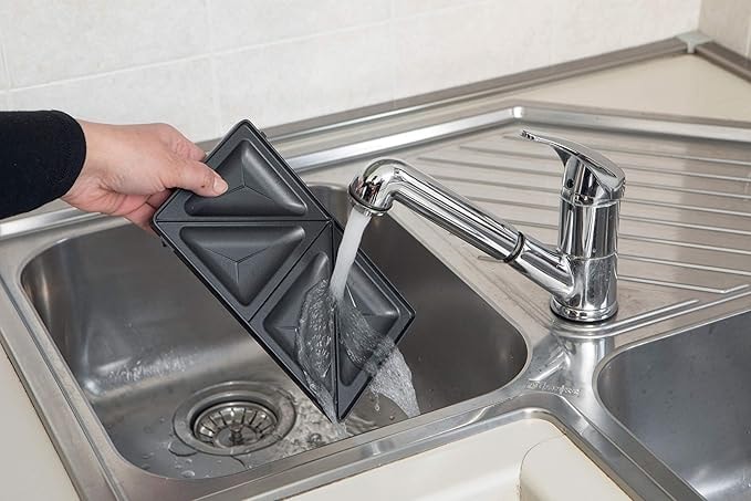 صانع ساندوتش ووافل كينوود، 750 وات، SMM02 - فضي اسود (ضمان دولي ) - عرض بديل